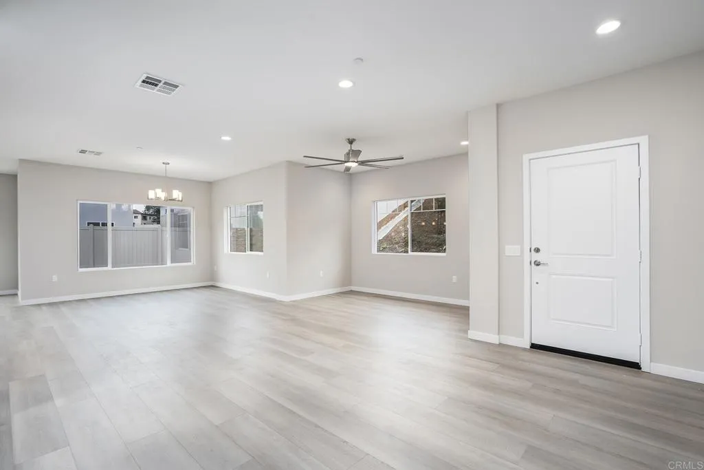 https://cdn.realtyfeed.com/cdn/127/307082179/42aaddd390e4f21c744575502a68c45a.webp