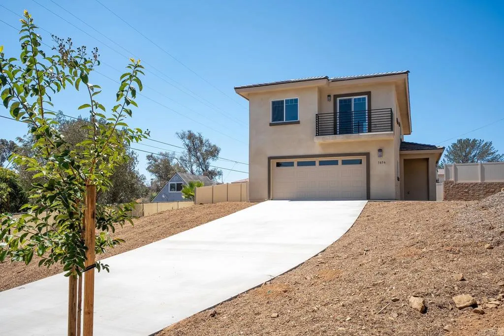 https://cdn.realtyfeed.com/cdn/127/307082179/a9d6dc4783bff0ed66d9a333e1fcb67c.webp