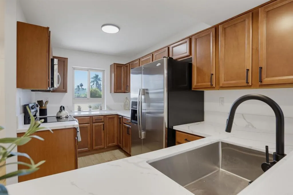 https://cdn.realtyfeed.com/cdn/127/307082259/ea0db9cda0b321fb55161d2a899e215a.webp