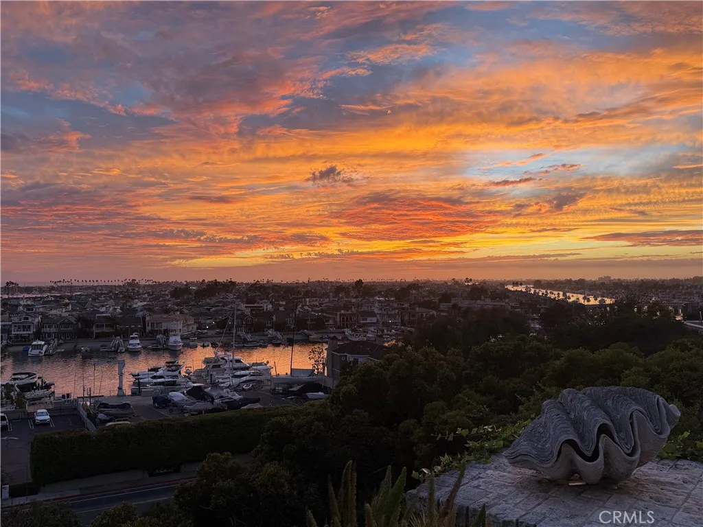 Corona Del Mar, CA 92625