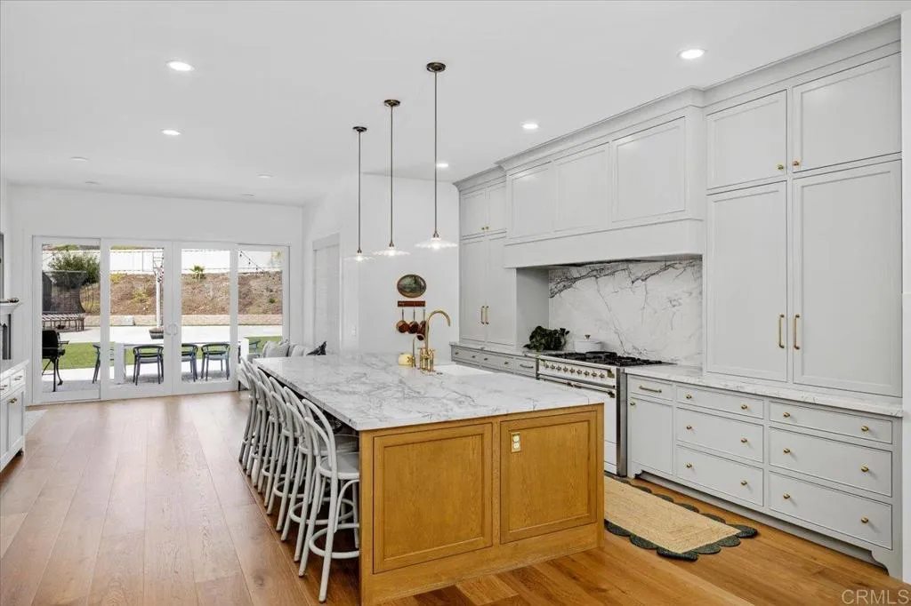 https://cdn.realtyfeed.com/cdn/127/307082357/3ca079e9e98c1b4be30d7315db8f3045.webp