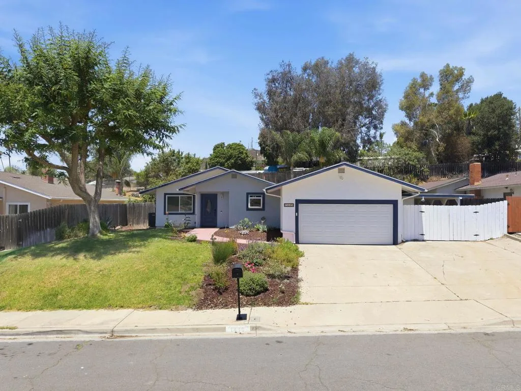 1448 Esperanza Way, Escondido, CA 92027 - Main photo, Escondido, CA