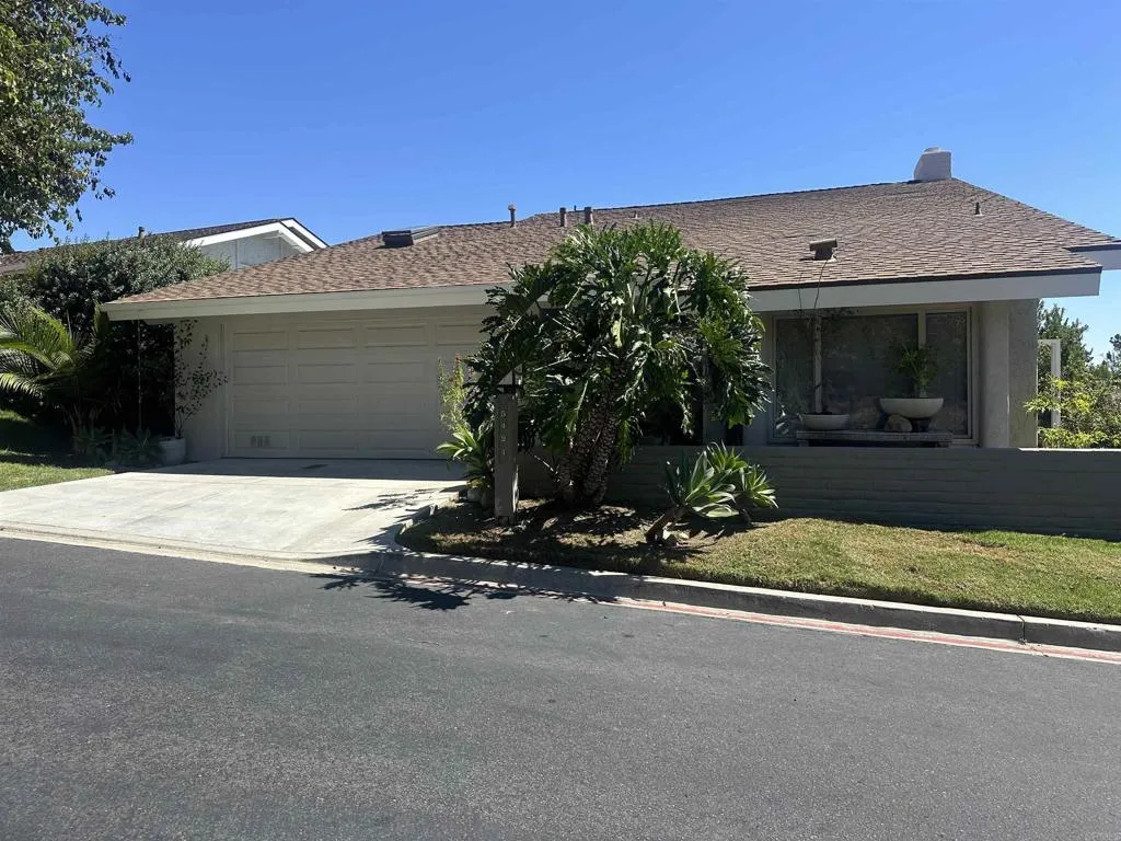 5421 Caminito Rosa, La Jolla, CA 92037 - Main photo, La Jolla, CA