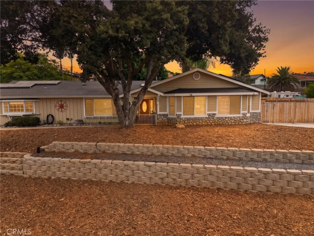 https://cdn.realtyfeed.com/cdn/127/307082540/5cc89cddd4345ef9fb1f0597152421c4.webp