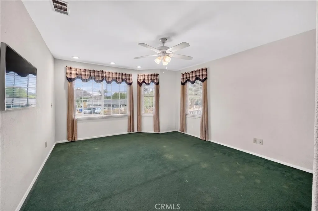 https://cdn.realtyfeed.com/cdn/127/307082540/82dcf15a0042b250747b5d963f010013.webp