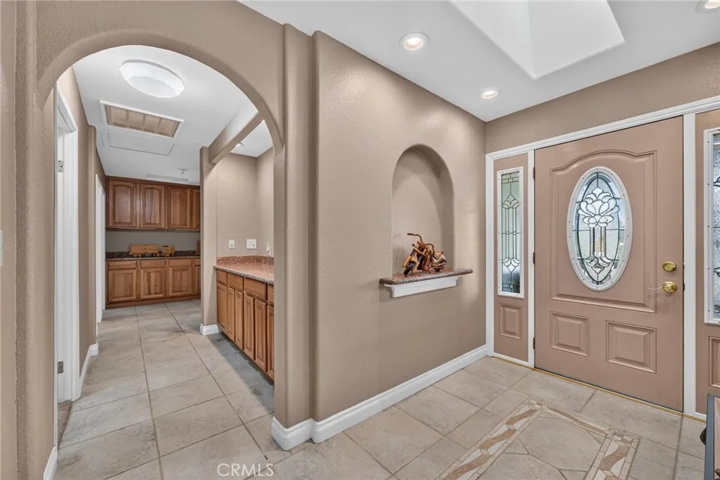 https://cdn.realtyfeed.com/cdn/127/307082540/b8bf68e72dac64311322cd92f80cc76f.webp
