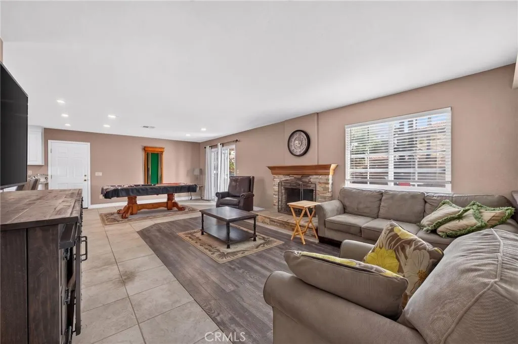 https://cdn.realtyfeed.com/cdn/127/307082540/be51e204b60dc89adb7c23d87ab278aa.webp