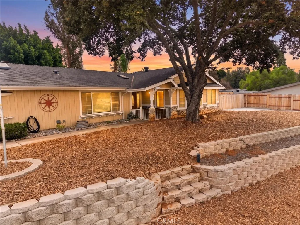 https://cdn.realtyfeed.com/cdn/127/307082540/c1de1f976709db6c8b836cfa7e06a407.webp