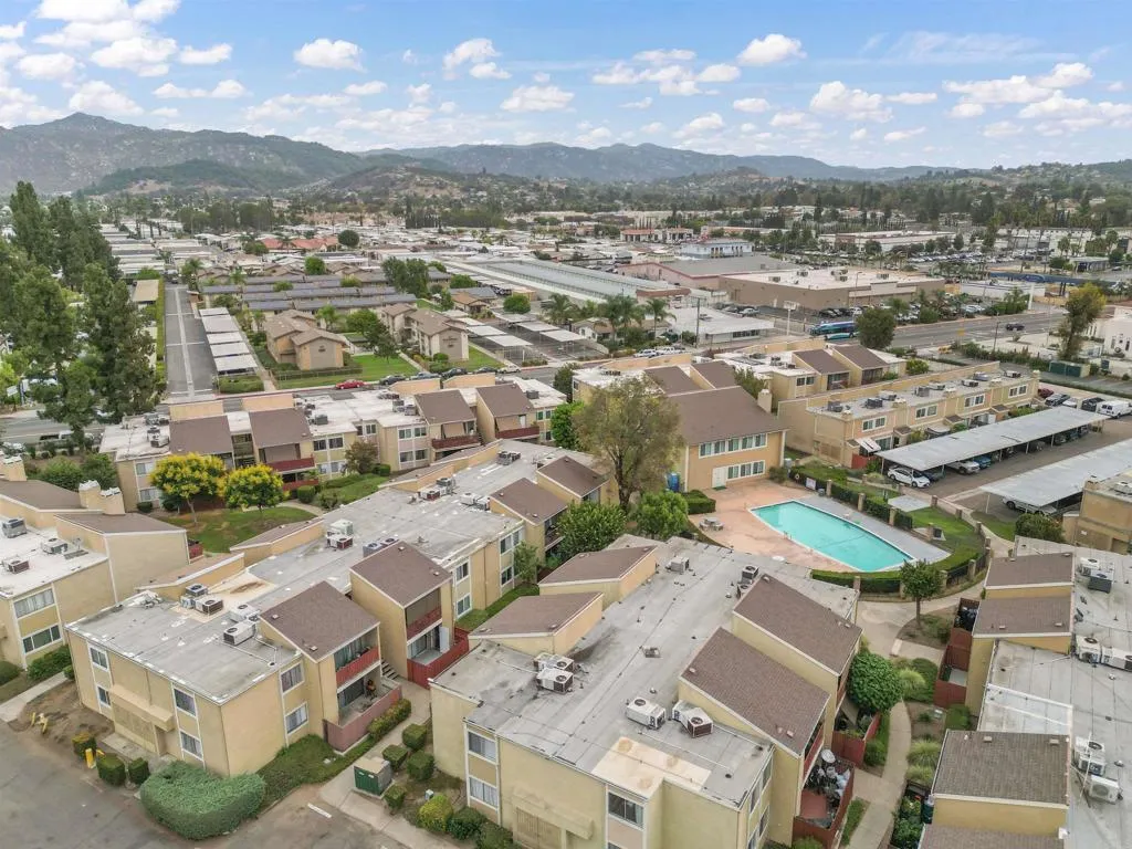 https://cdn.realtyfeed.com/cdn/127/307082571/65a723194018449726840631d3806cde.webp