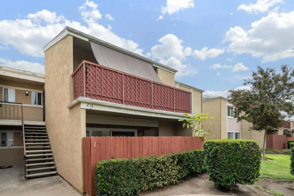 https://cdn.realtyfeed.com/cdn/127/307082571/6b6f1cd06f2003c60827e6aca56c34cf.webp