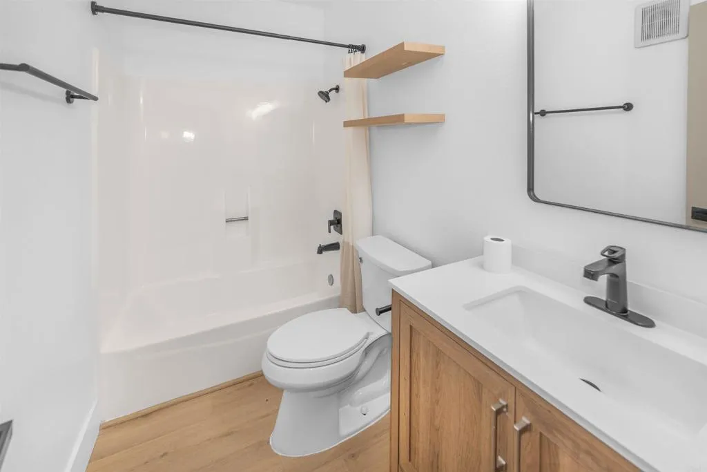 https://cdn.realtyfeed.com/cdn/127/307082571/b94fe9f18c848eecbf1ac85a1680fcf4.webp