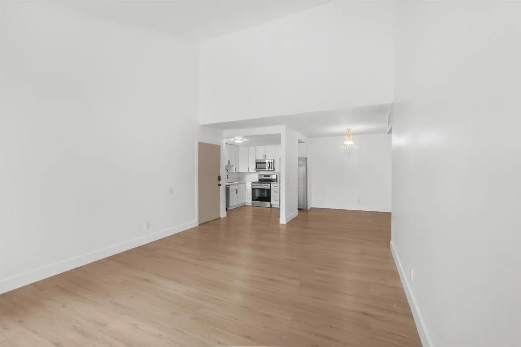 https://cdn.realtyfeed.com/cdn/127/307082571/d52bcb397718638cd28cfb8e38463c3d.webp