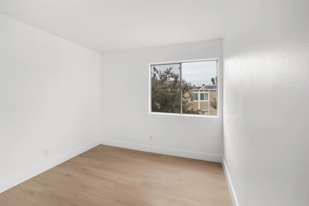 https://cdn.realtyfeed.com/cdn/127/307082571/f1d51b7d9d0b04f6646b57460a289af2.webp