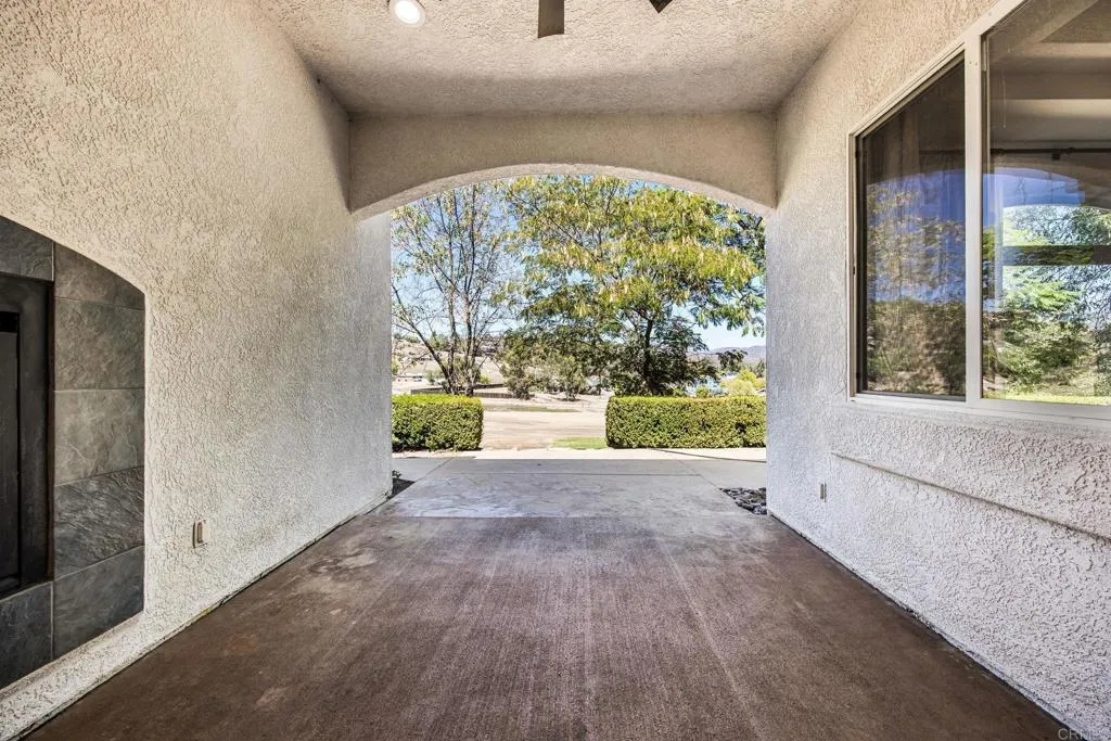 https://cdn.realtyfeed.com/cdn/127/307082574/000893fbd0340292ce6ea0f5a4313099.webp