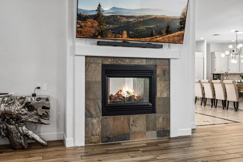 https://cdn.realtyfeed.com/cdn/127/307082574/3a3afe225176874905be1f452075b204.webp