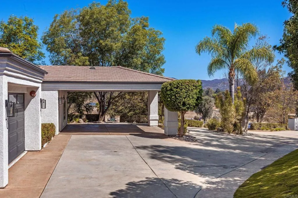 https://cdn.realtyfeed.com/cdn/127/307082574/4e20b3e5abdf253247c6c24ae0b29bbb.webp