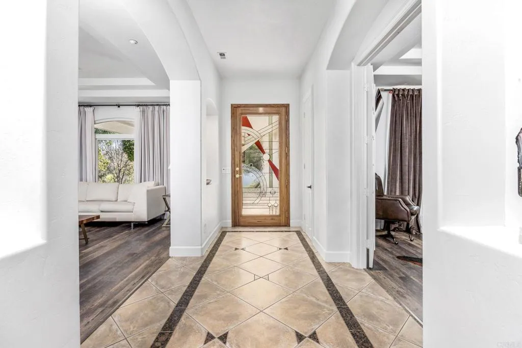 https://cdn.realtyfeed.com/cdn/127/307082574/6568428fe8c49aafcdcd0a0336b96c7c.webp