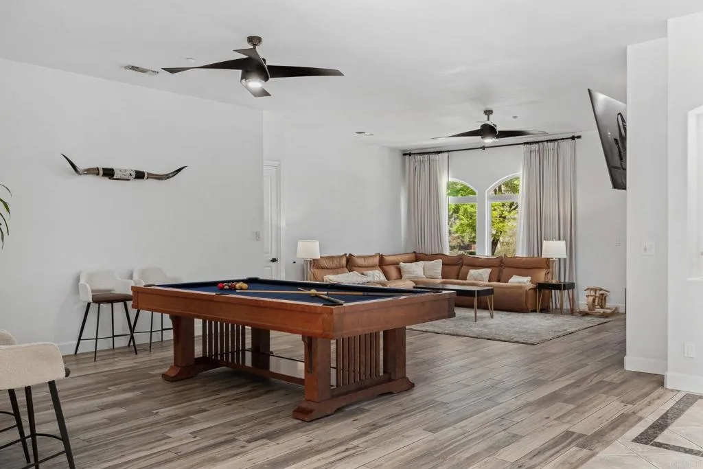 https://cdn.realtyfeed.com/cdn/127/307082574/c1f26ff03cdf7b1085dcbac957e3b18e.webp