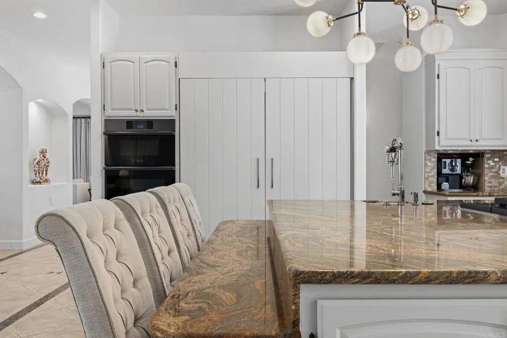 https://cdn.realtyfeed.com/cdn/127/307082574/eea721f5b3af4ba05a520202d09caf74.webp