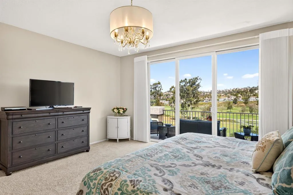 2538 Navarra Drive Unit C, Carlsbad, CA 92009 - Photo 5 of 50, Carlsbad, CA