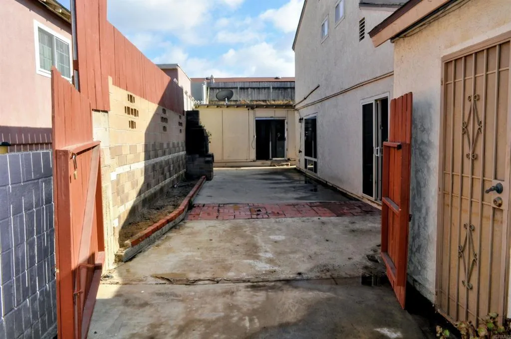 https://cdn.realtyfeed.com/cdn/127/307082793/3a1df72f0160ce8284edbd14708a698f.webp