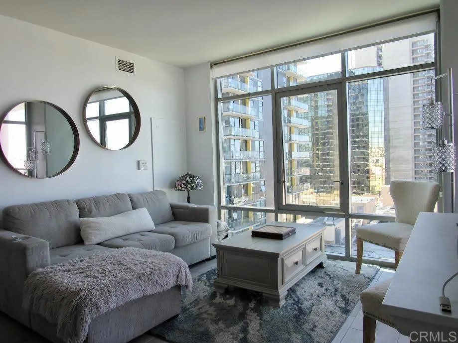 425 W Beech St Unit 1255, San Diego, CA 92101 - Photo 4 of 33, San Diego, CA
