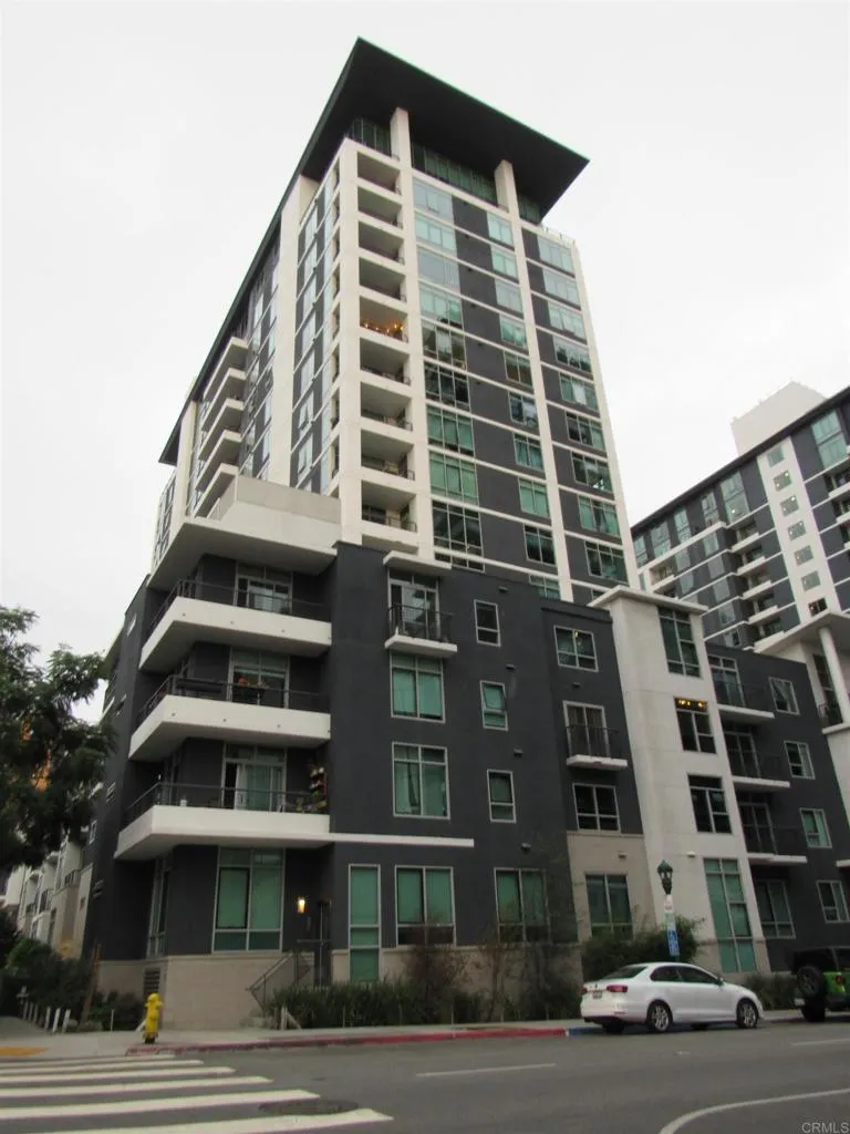 https://cdn.realtyfeed.com/cdn/127/307082811/82be80223f853792a1108fdbc5561263.webp