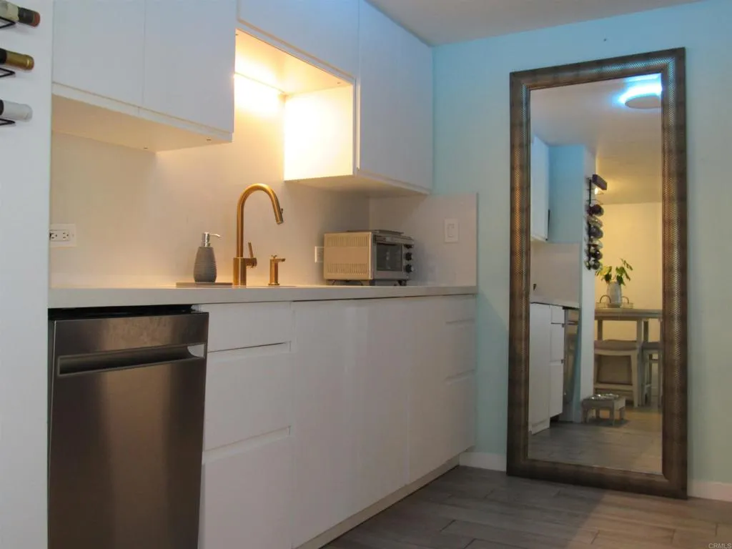 https://cdn.realtyfeed.com/cdn/127/307082811/892d0cfcc480146fc811014b551a18ec.webp