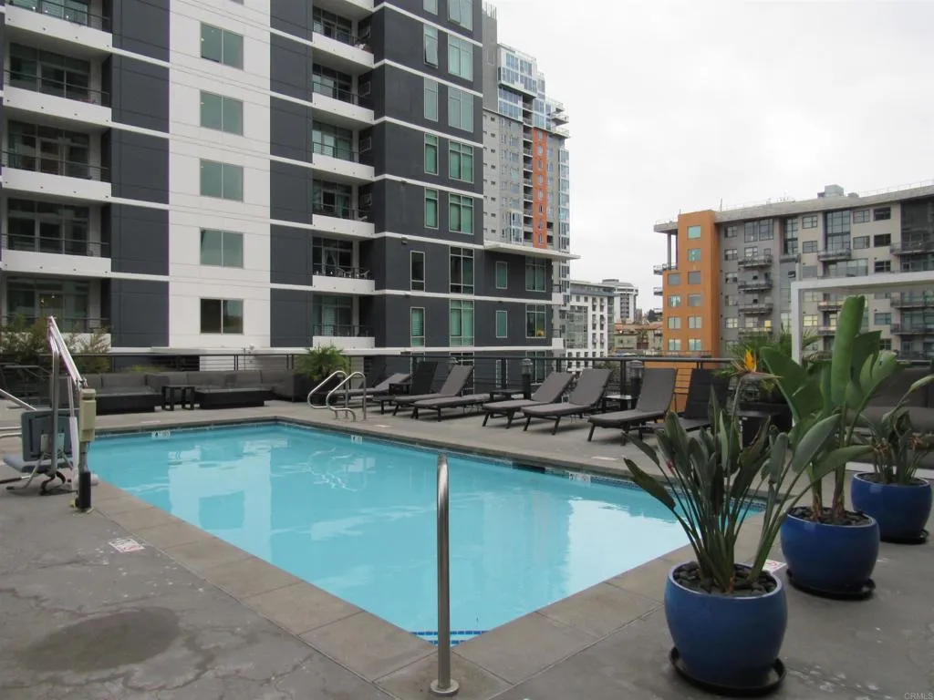 https://cdn.realtyfeed.com/cdn/127/307082811/a418df2e375e7adf08662abbf2133aef.webp