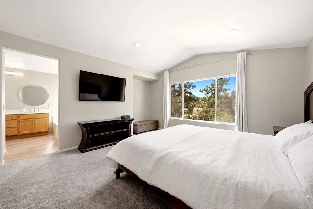 https://cdn.realtyfeed.com/cdn/127/307082818/7696ec18ed6680a9f4dfbfeb7db4201a.webp