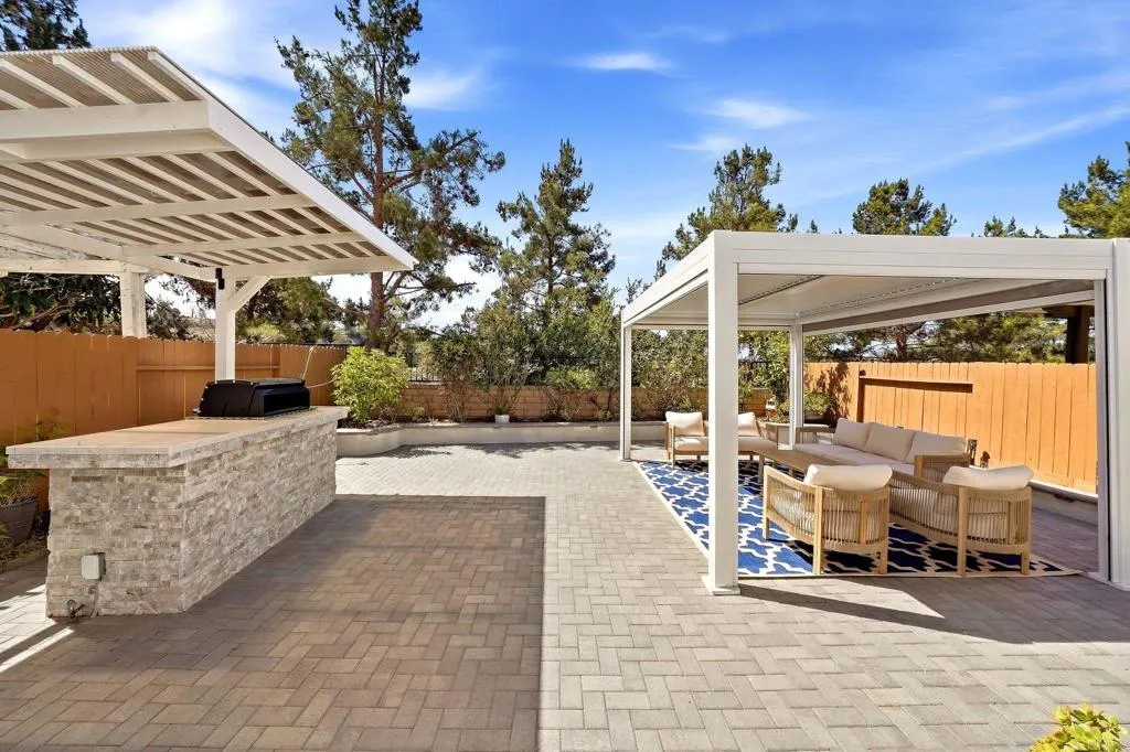 https://cdn.realtyfeed.com/cdn/127/307082818/a2b94ac6289f4cd93d45bb28d343a1c5.webp