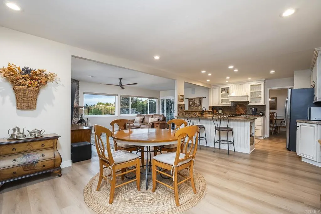 https://cdn.realtyfeed.com/cdn/127/307082921/b8e2467bf4df65d728f03019a69b7baf.webp