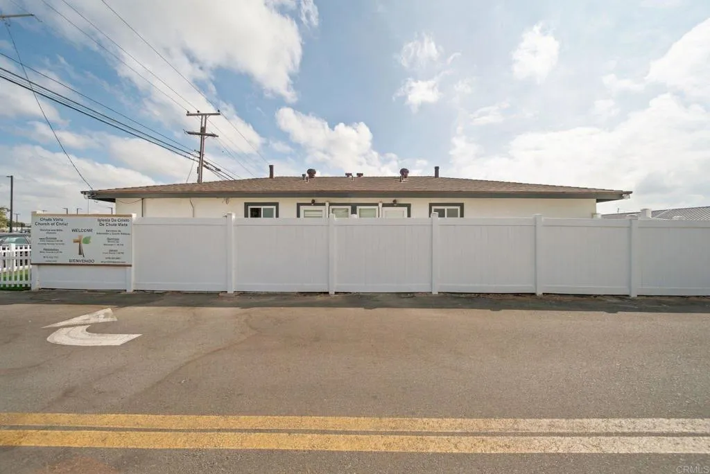 https://cdn.realtyfeed.com/cdn/127/307082933/0b444bd5ff797b9342113cd0baa62a58.webp