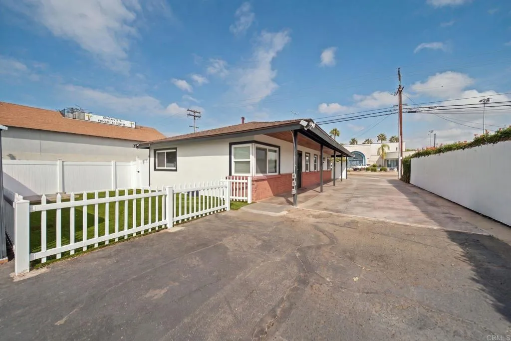 https://cdn.realtyfeed.com/cdn/127/307082933/e388825cc3c5506a7aaec7bb7a1664fe.webp