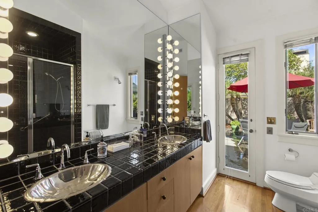 https://cdn.realtyfeed.com/cdn/127/307082962/0379e74ee13174bb03be4b6b28006429.webp