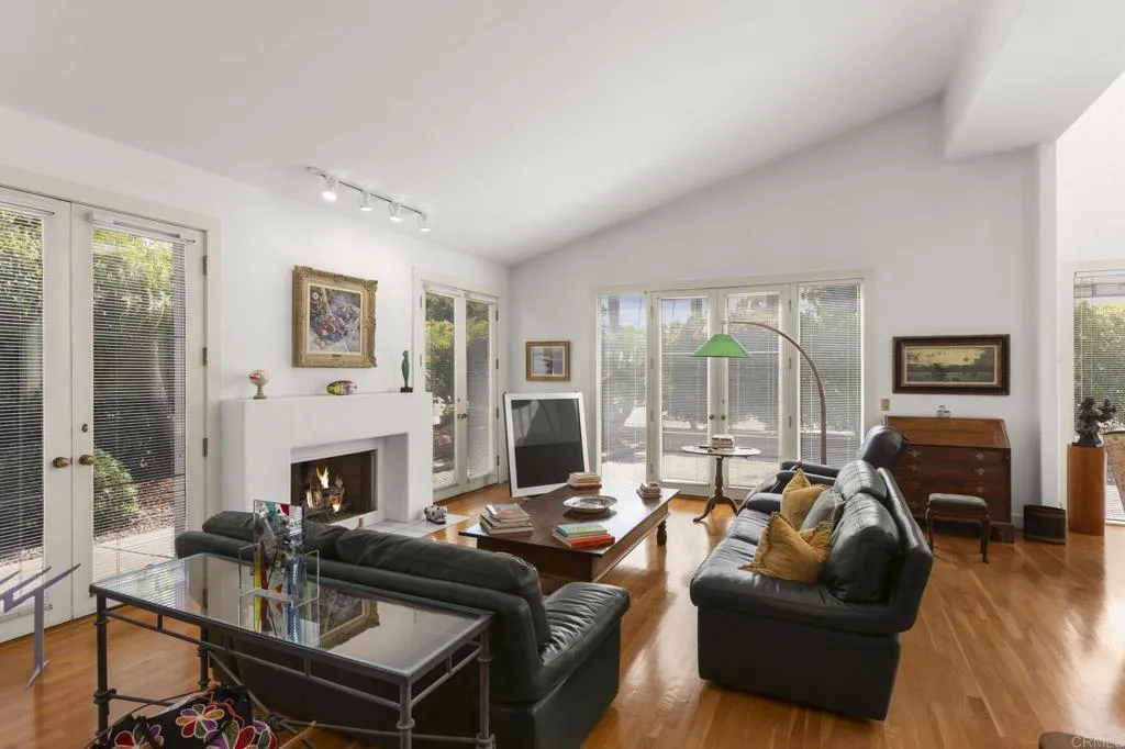 https://cdn.realtyfeed.com/cdn/127/307082962/097eb365b74fbb229eef45a033124b09.webp