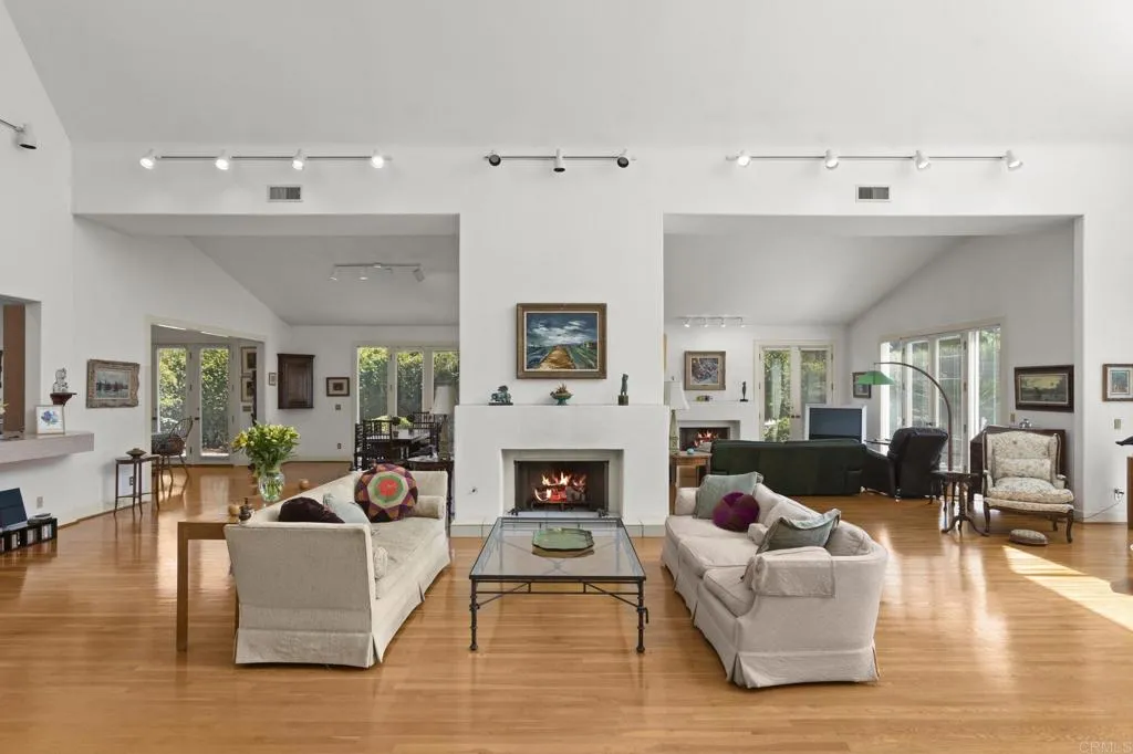 https://cdn.realtyfeed.com/cdn/127/307082962/3173a2b4f5d847d33c76d1d060ebef45.webp