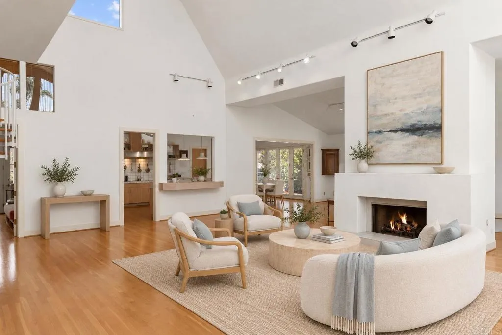 https://cdn.realtyfeed.com/cdn/127/307082962/35566be23c8e4de6bab2c095cb206a2d.webp