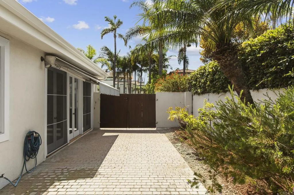 https://cdn.realtyfeed.com/cdn/127/307082962/649287ac02dc1f1eb076eb861811d6d6.webp