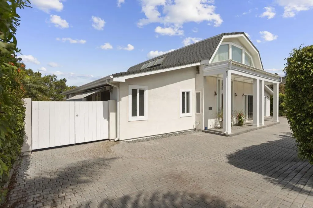 https://cdn.realtyfeed.com/cdn/127/307082962/d09806ac9f4d446c3da8164d17b834fe.webp