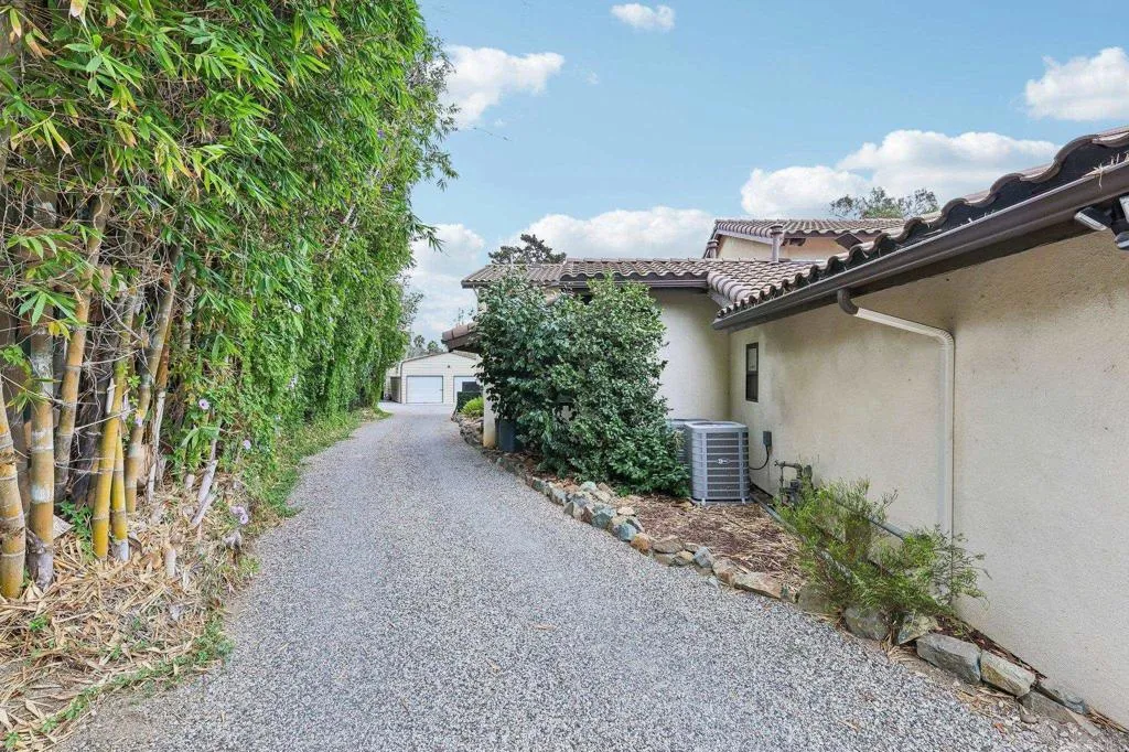 https://cdn.realtyfeed.com/cdn/127/307082969/d9756354ccdc1b54560b9b9b6fbcd093.webp