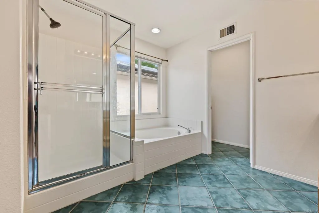 https://cdn.realtyfeed.com/cdn/127/307082970/d9bcfa565fc6774f77c2e2862abdb133.webp