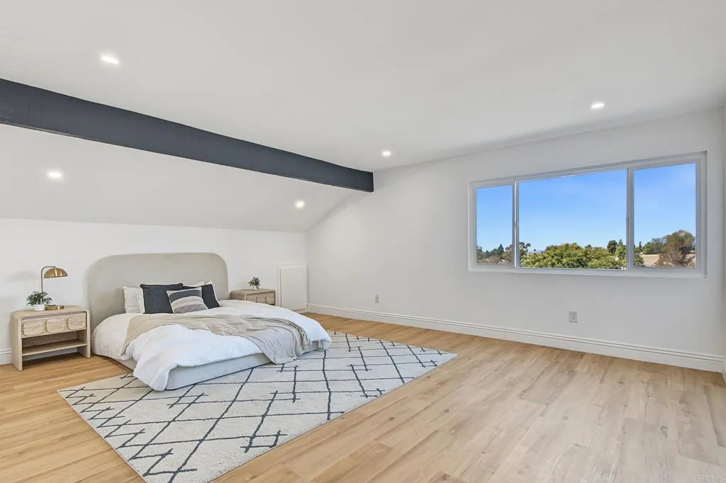 https://cdn.realtyfeed.com/cdn/127/307082972/58f4886ec428b8ed59814bc813ef245d.webp