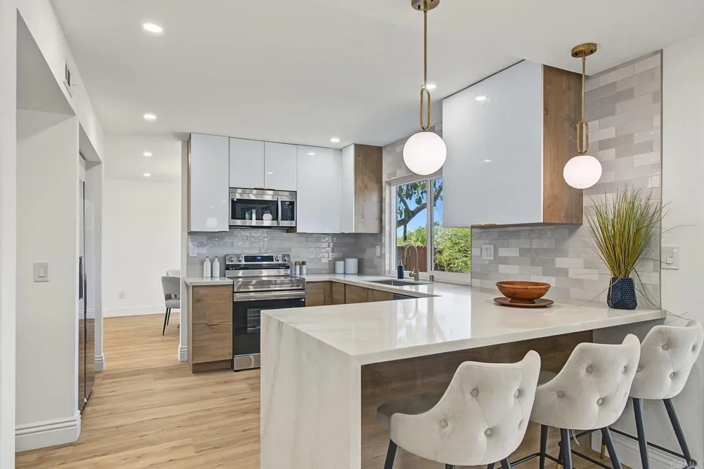 https://cdn.realtyfeed.com/cdn/127/307082972/971b2441d08a1b3febf3c787fc338633.webp