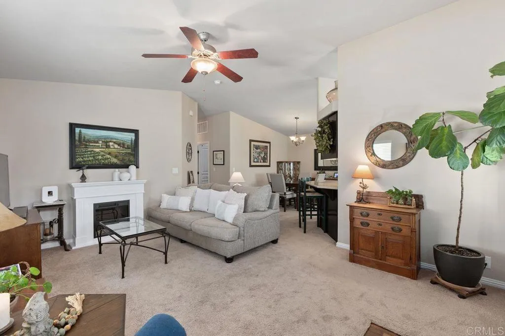 https://cdn.realtyfeed.com/cdn/127/307083007/28690401748445e4c9b6d03b158495a2.webp