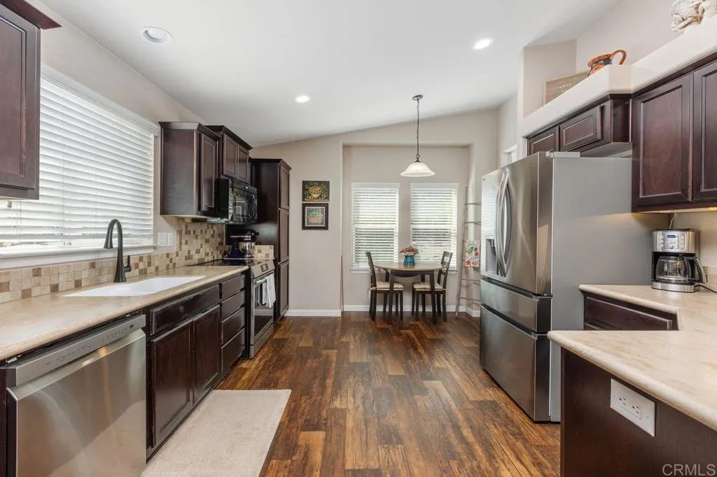 https://cdn.realtyfeed.com/cdn/127/307083007/3e3b493966ae8cea4f738efdf124df36.webp