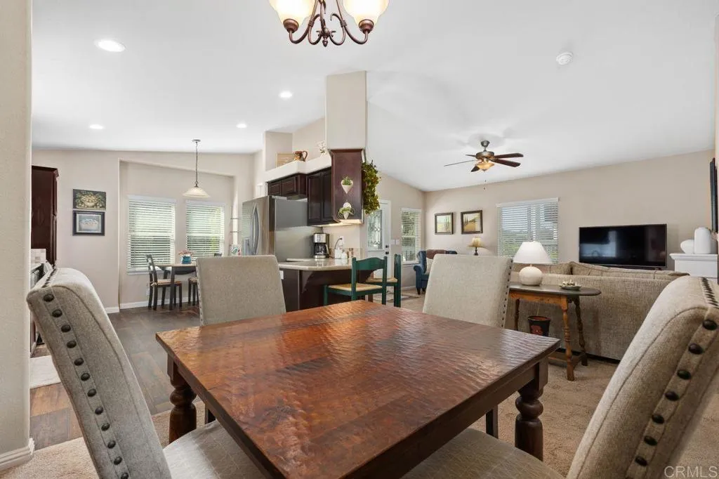 https://cdn.realtyfeed.com/cdn/127/307083007/4981bf0ecaa4162c787f4685d9b05809.webp