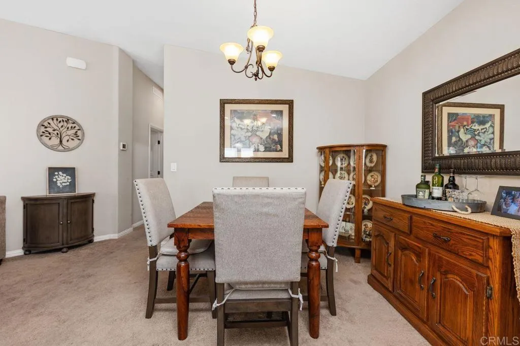 https://cdn.realtyfeed.com/cdn/127/307083007/4c13ccbd0c17278c82889b4b1ac7a1a4.webp