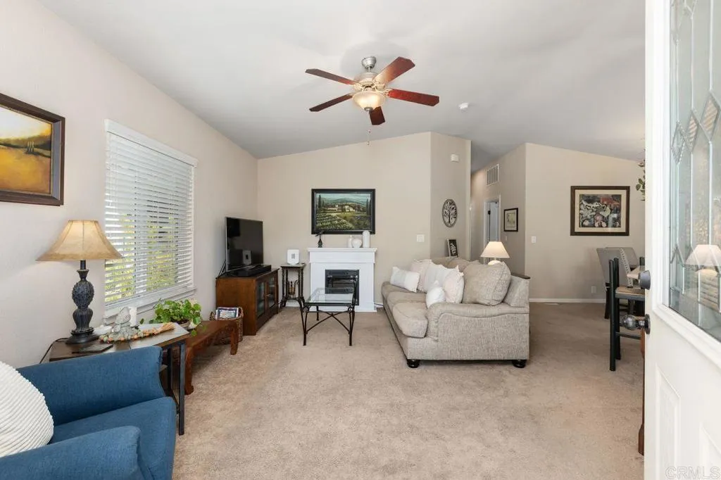 https://cdn.realtyfeed.com/cdn/127/307083007/7992e5036ea20b3a87226486d962a95d.webp