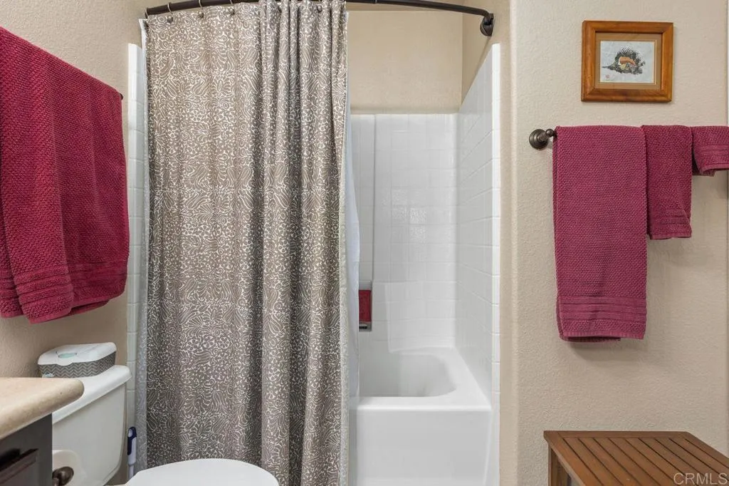 https://cdn.realtyfeed.com/cdn/127/307083007/a3c9be4af11e047a389ee03e9930a8c8.webp